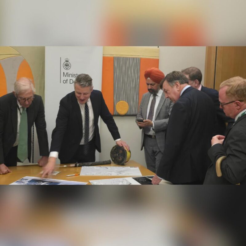 Luke Pollard briefing other MPs